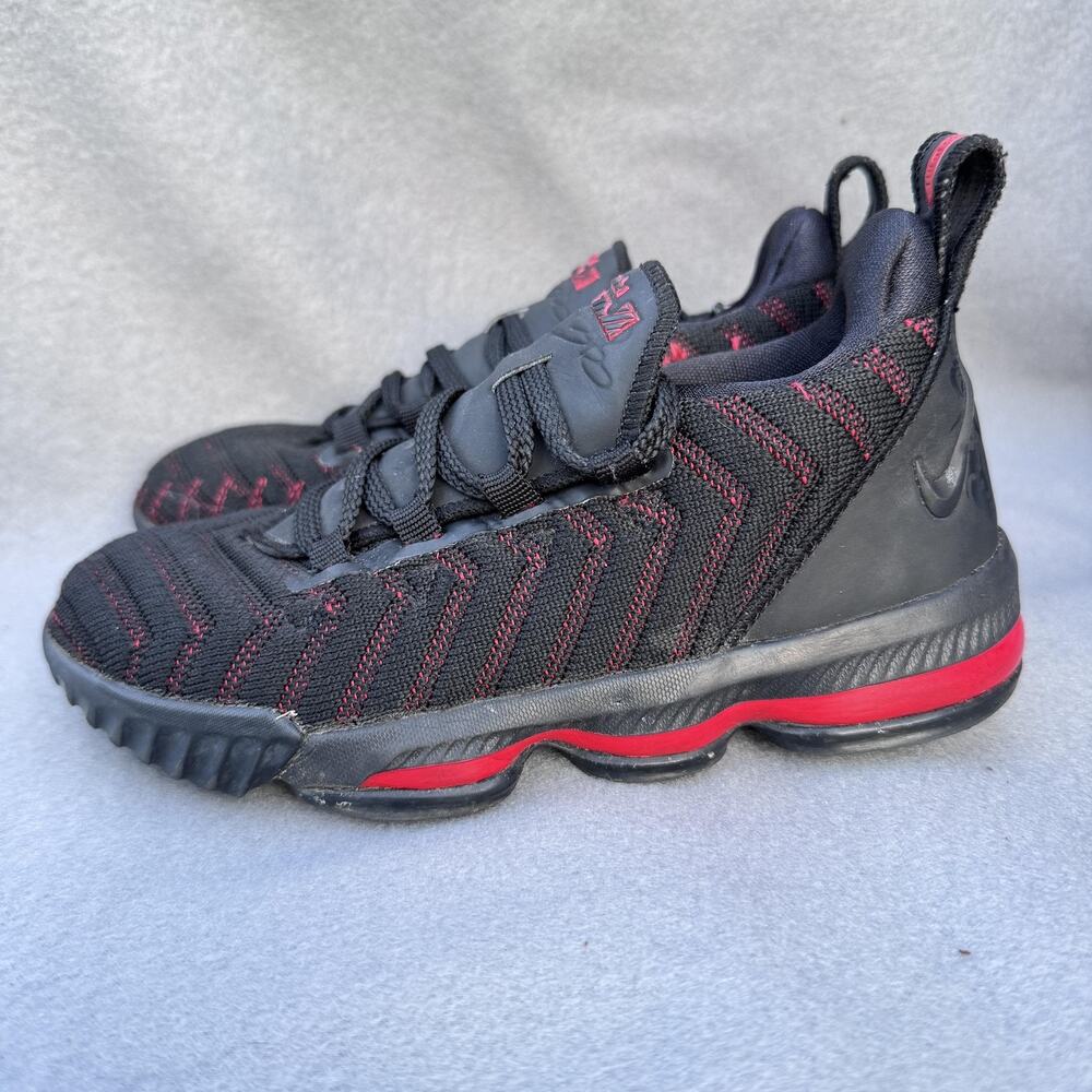 Nike LeBron 16 Shoes Mens Size 12C Black Red Basketball Sneakers Wolf Lion Logo